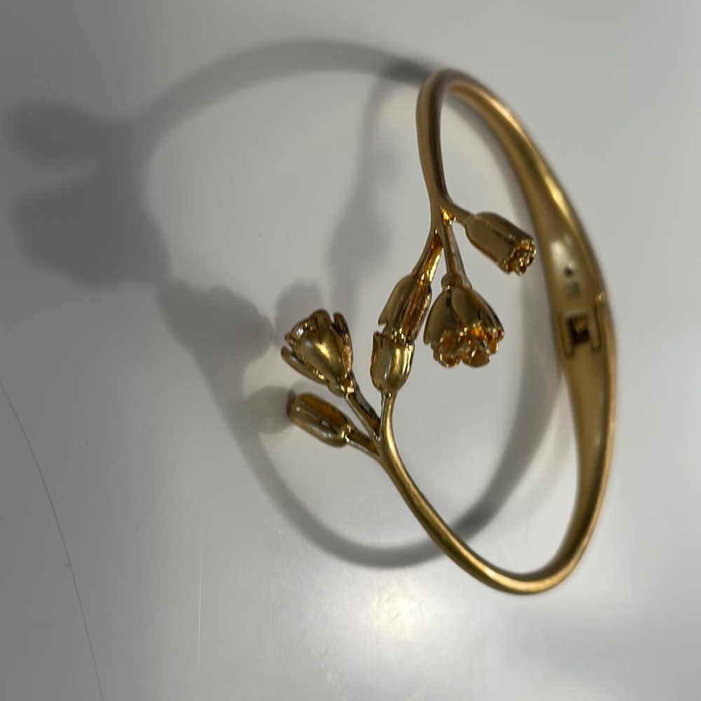 Madewell wrap around rose bracelet bangle
